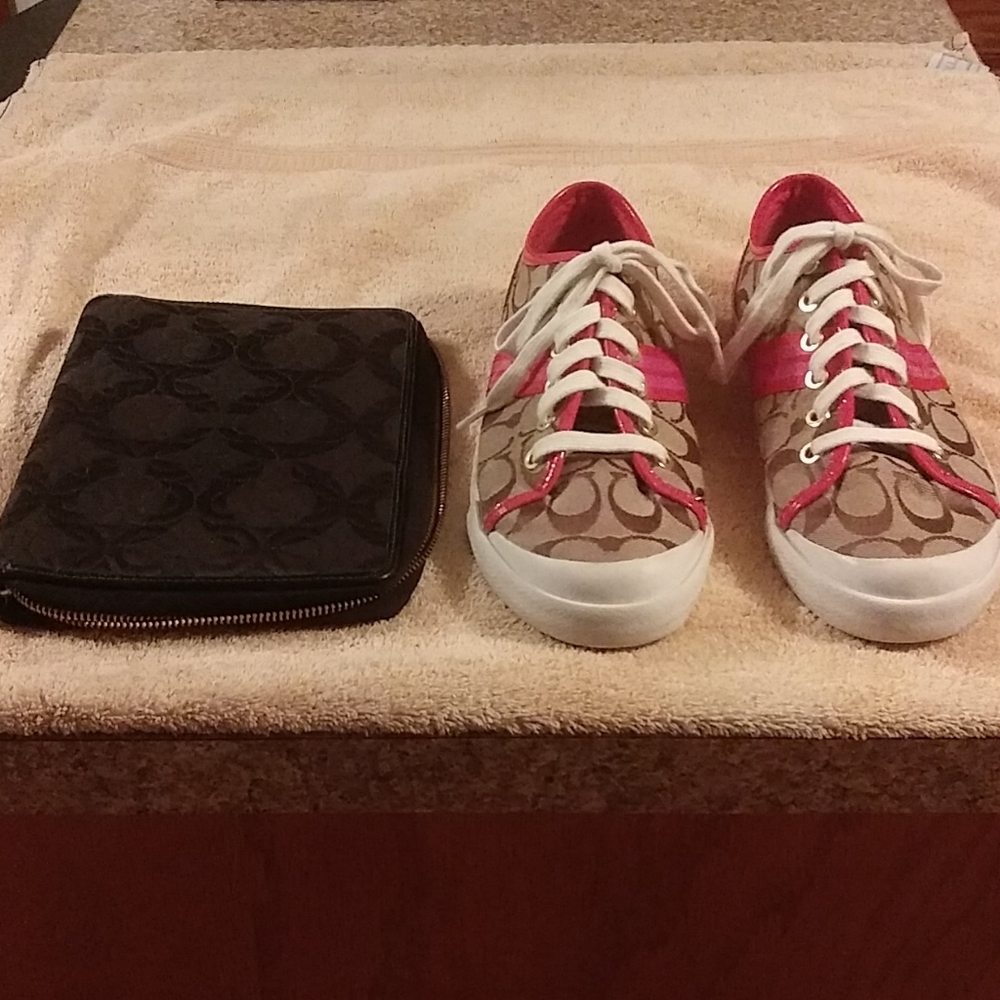AUTHENTIC COACH SNEAKERS&PAD CASE